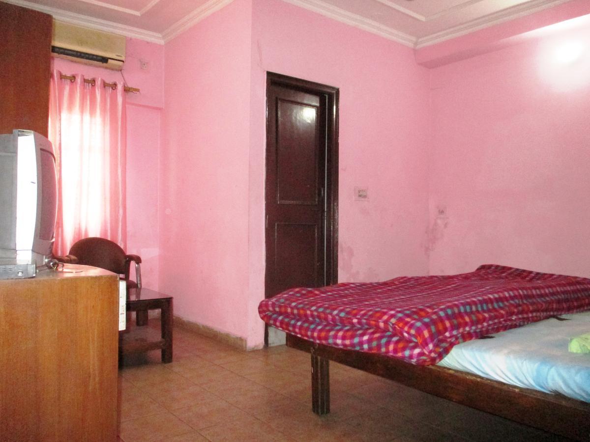 Hotel Shiv Palace Dehradún Kültér fotó