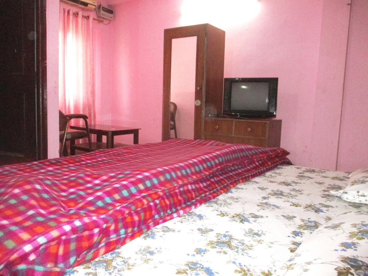 Hotel Shiv Palace Dehradún Kültér fotó